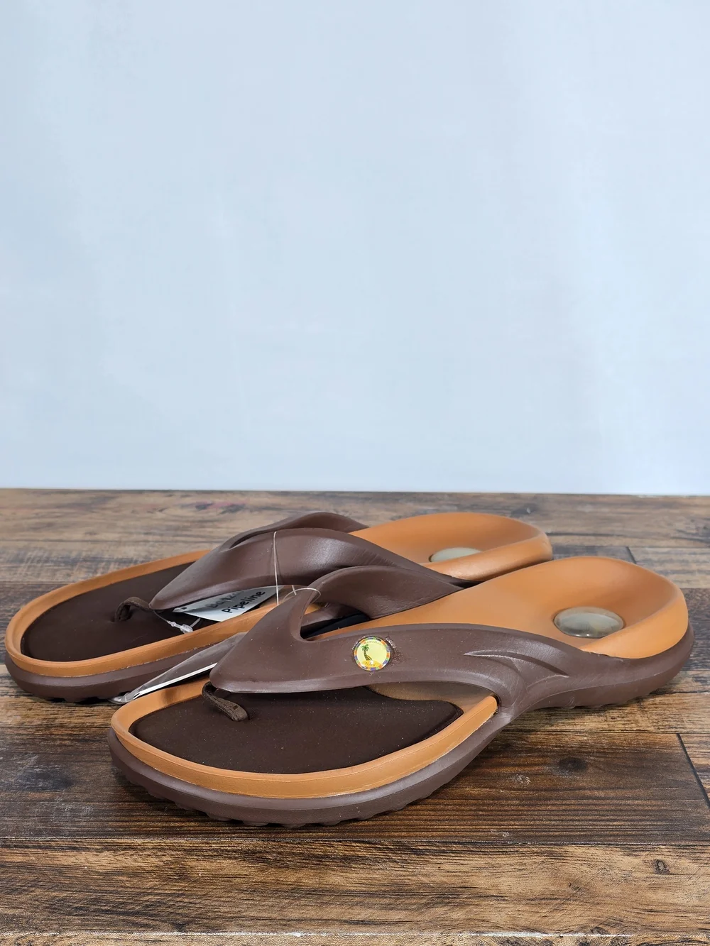 Men's Brown and Tan Comfort Flip Flops Size 9
